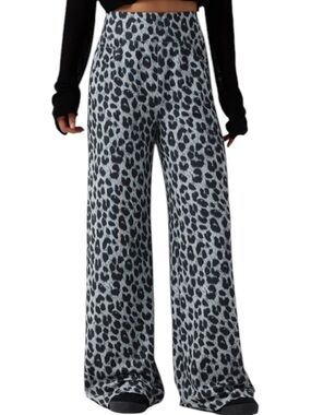 HALARA Black & Gray Leopard Wide Leg Pants